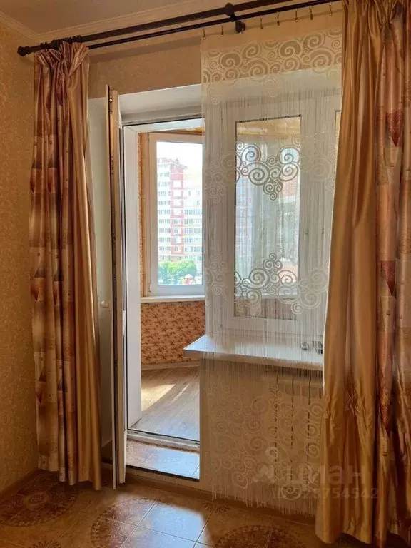 1-к кв. Москва пос. Знамя Октября, Родники мкр, 6 (50.0 м) - Фото 2