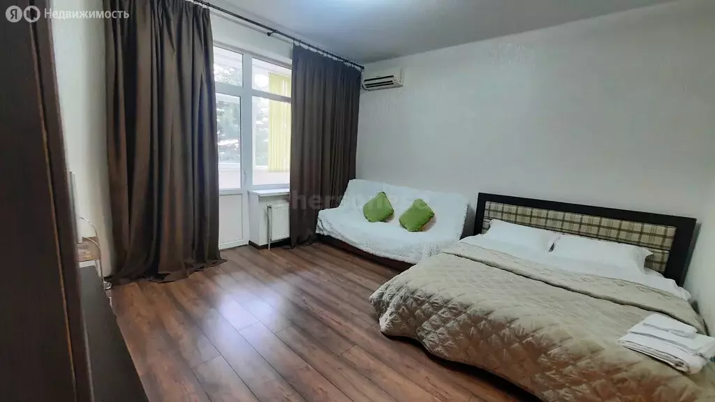 1-комнатная квартира: Севастополь, улица Челнокова, 12/3 (45 м) - Фото 1