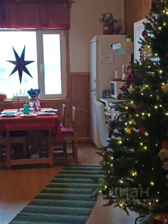 Дом в Карелия, Лахденпохский муниципальный округ, пос. Куркиеки ул. ... - Фото 2