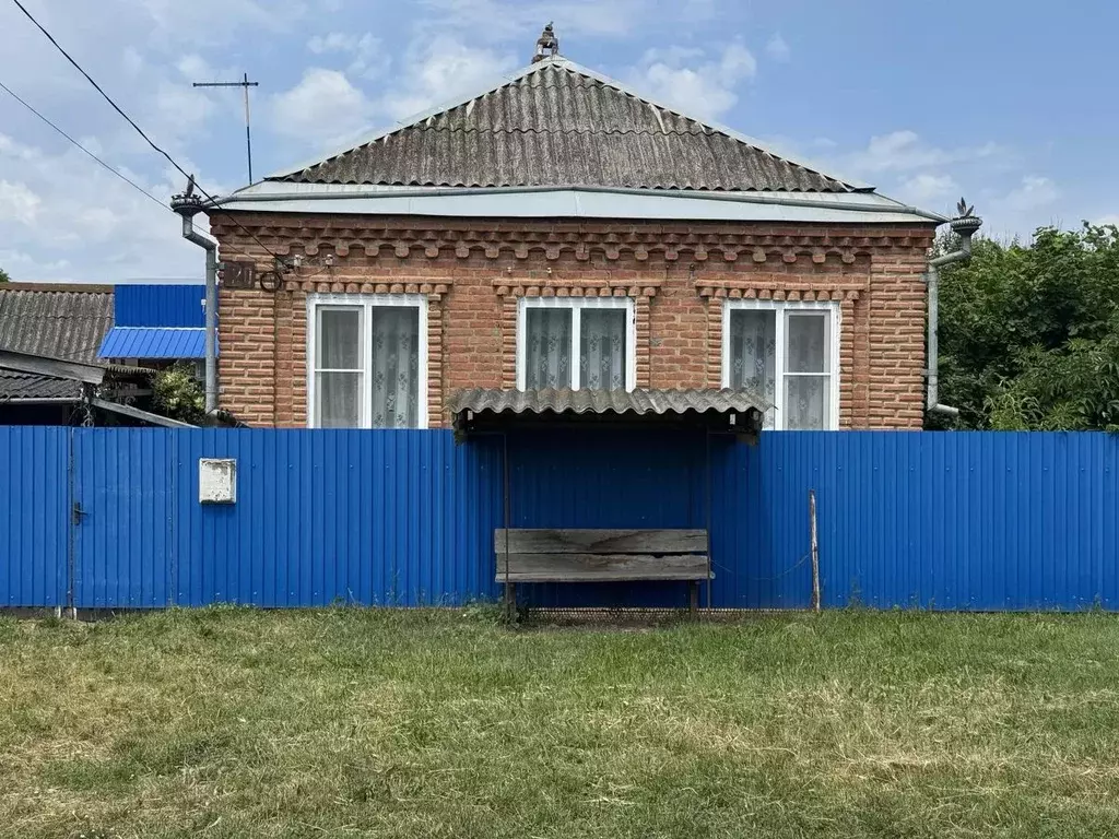 Дом в Краснодарский край, Курганинский район, Темиргоевская ст-ца ул. ... - Фото 1