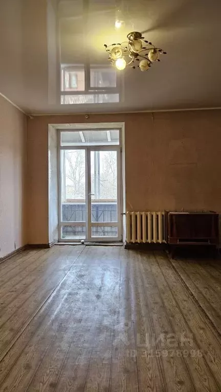 2-к кв. Башкортостан, Уфа ул. Калинина, 27 (55.6 м) - Фото 0