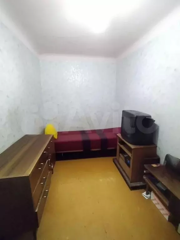 Доля в 3-к. квартире, 55 м, 5/5 эт. - Фото 0