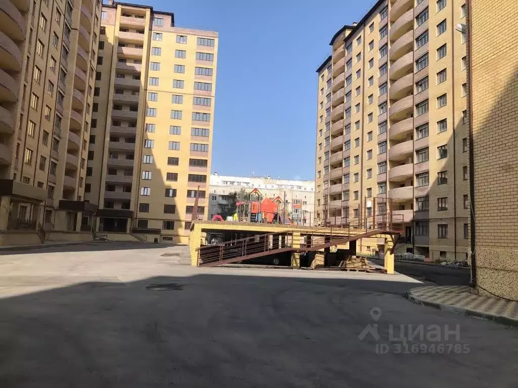 2-к кв. Карачаево-Черкесия, Черкесск ул. Космонавтов, 43Г (84.73 м) - Фото 0