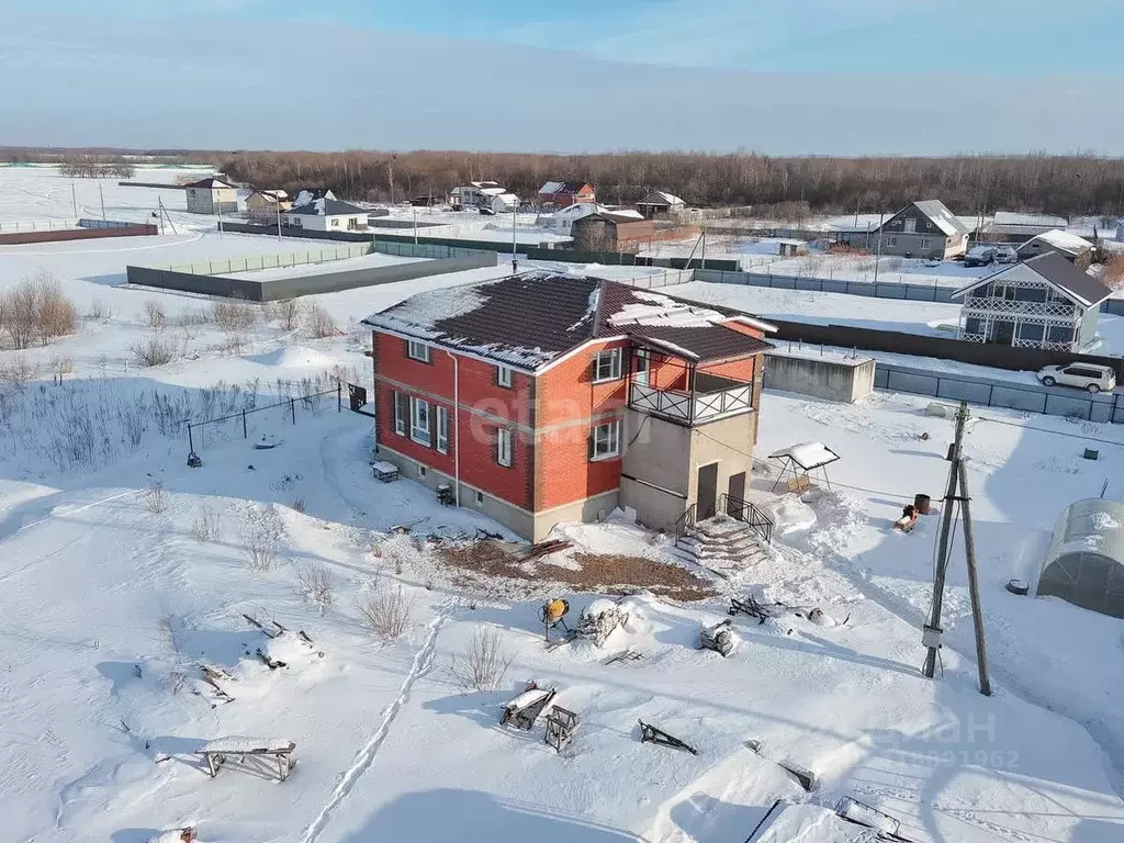 Дом в Хабаровский край, Хабаровский район, с. Гаровка-1 Совхозная ул., ... - Фото 1