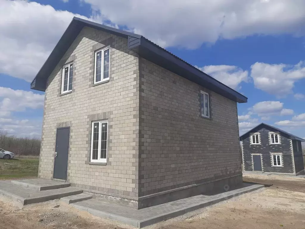 Дом в Саратовская область, д. Мергичевка ул. Средняя, 15 (104 м) - Фото 1