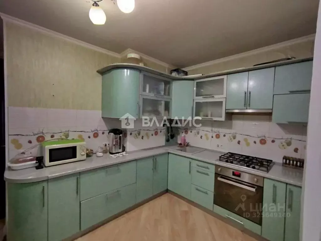 3-к кв. Белгородская область, Белгород ул. Шаландина, 10 (70.7 м) - Фото 1