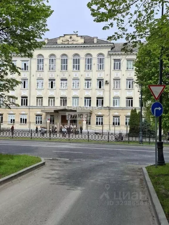 2-к кв. Кабардино-Балкария, Нальчик просп. Ленина, 52 (57.0 м) - Фото 1