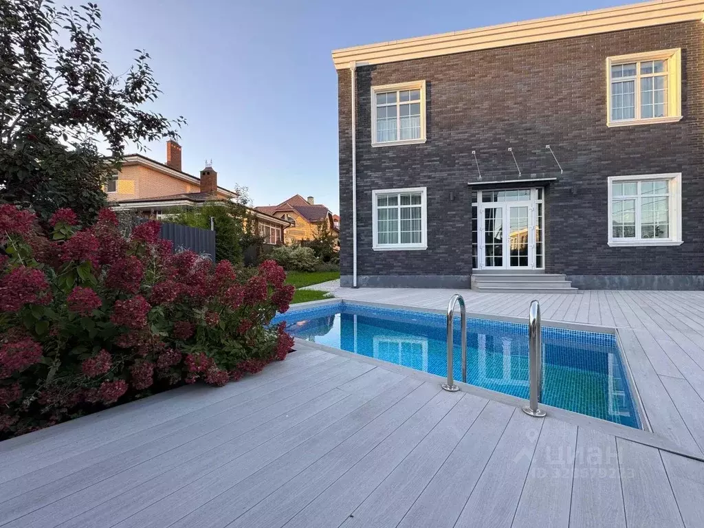 Дом в Татарстан, Казань Хороводная ул., 23 (350 м) - Фото 1