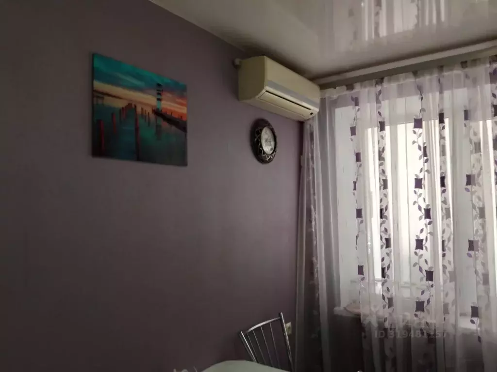 3-к кв. Волгоградская область, Волгоград ул. Маршала Воронова, 22 ... - Фото 0