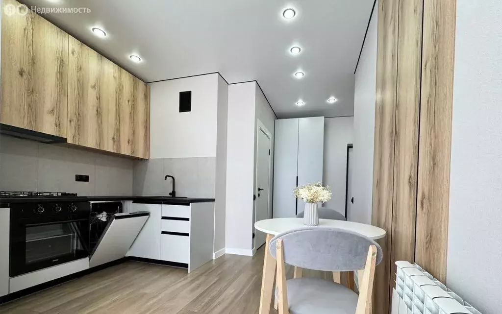 1-комнатная квартира: Краснодар, улица Шоссе Нефтяников, 18к7 (41.8 м) - Фото 2