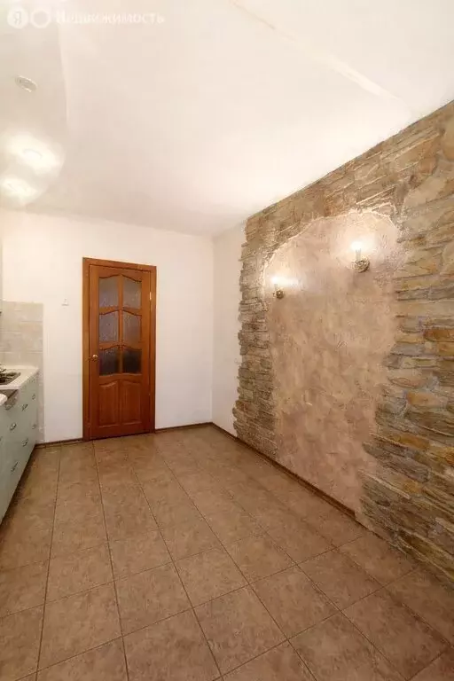 2-комнатная квартира: Саратов, улица имени Академика С.Г. Навашина, ... - Фото 2