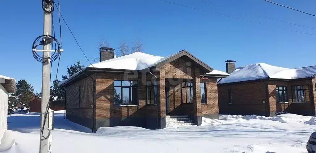 Дом в Воронежская область, с. Новая Усмань ул. Полянка, 16 (100 м) - Фото 1