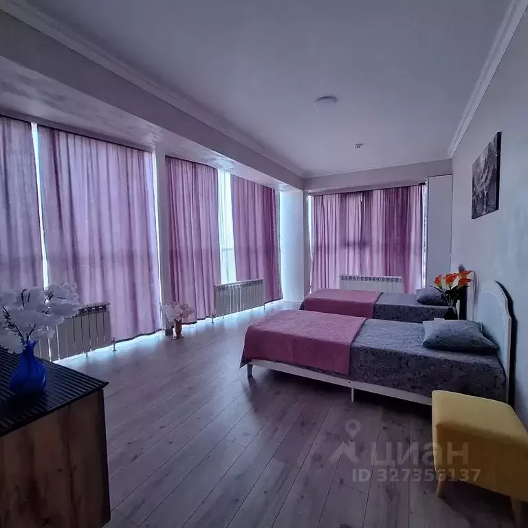 3-к кв. Чеченская республика, Грозный Петропавловское ш., 10Б (104.0 ... - Фото 1