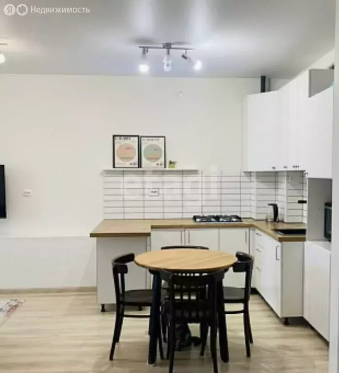 2-комнатная квартира: Калининград, Артиллерийская улица, 87 (62 м) - Фото 0