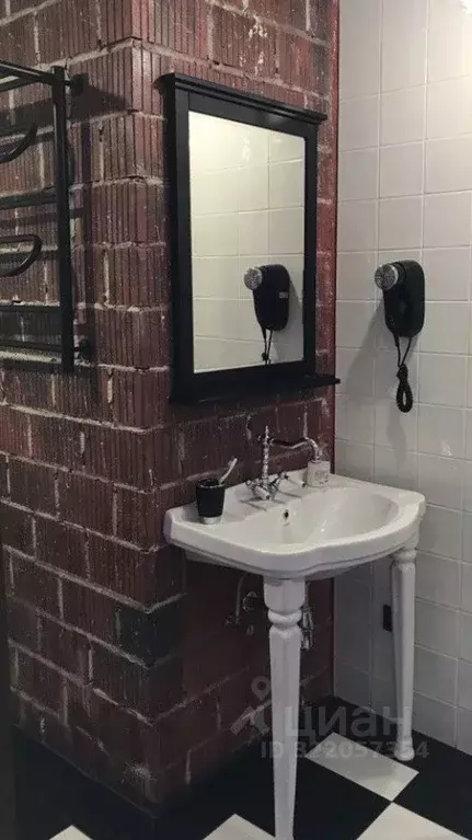 1-к кв. Саратовская область, Саратов ул. Имени И.В. Мичурина, 182/20 ... - Фото 0