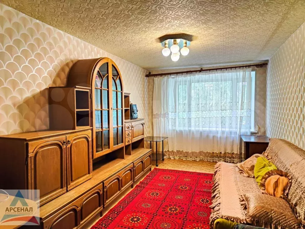 3-к. квартира, 63,7 м, 5/5 эт. - Фото 0