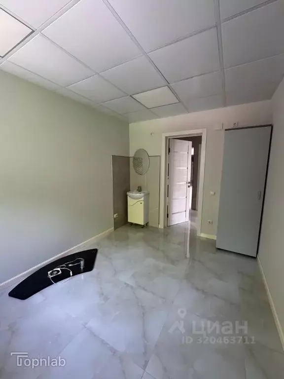 Офис в Кабардино-Балкария, Нальчик ул. Суворова (250 м) - Фото 2