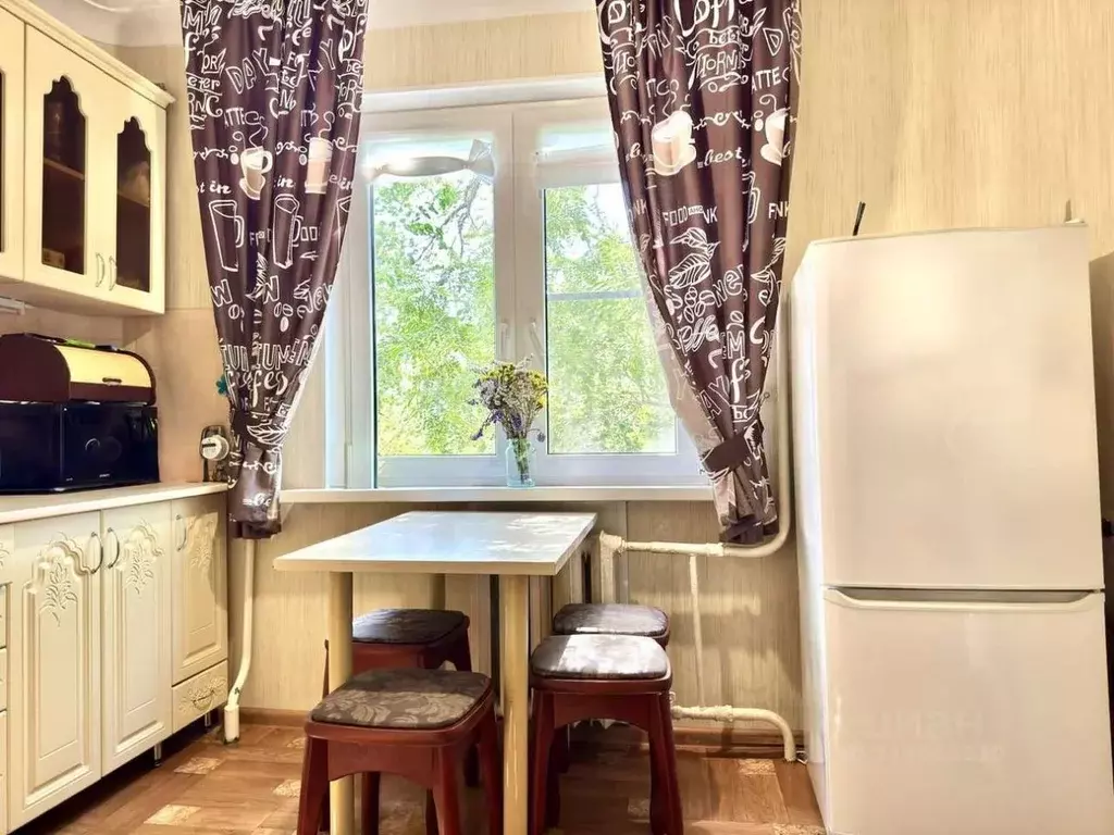 2-к кв. Волгоградская область, Волжский 39-й кв-л,  (45.3 м) - Фото 0