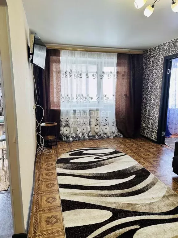 2-к кв. Волгоградская область, Волгоград ул. 64-й Армии, 18 (41.4 м) - Фото 2