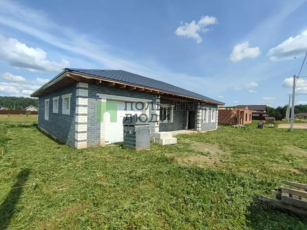 Дом в Кировская область, Слободской район, Бобинское с/пос, д. Большие ... - Фото 1