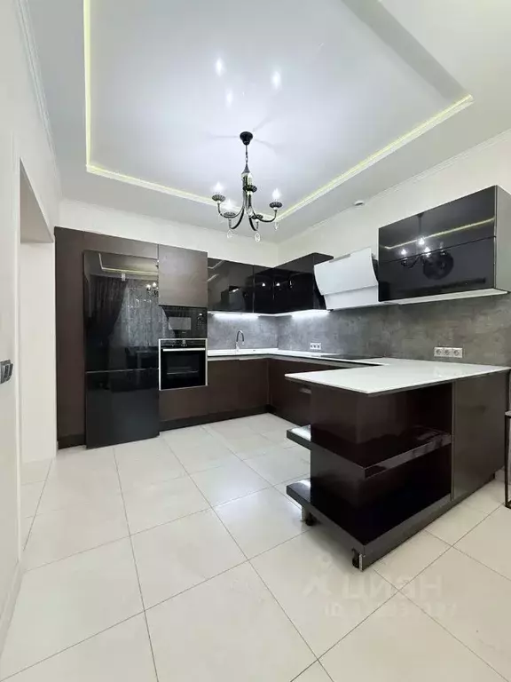 3-к кв. Санкт-Петербург ул. Адмирала Коновалова, 2-4 (94.1 м) - Фото 1