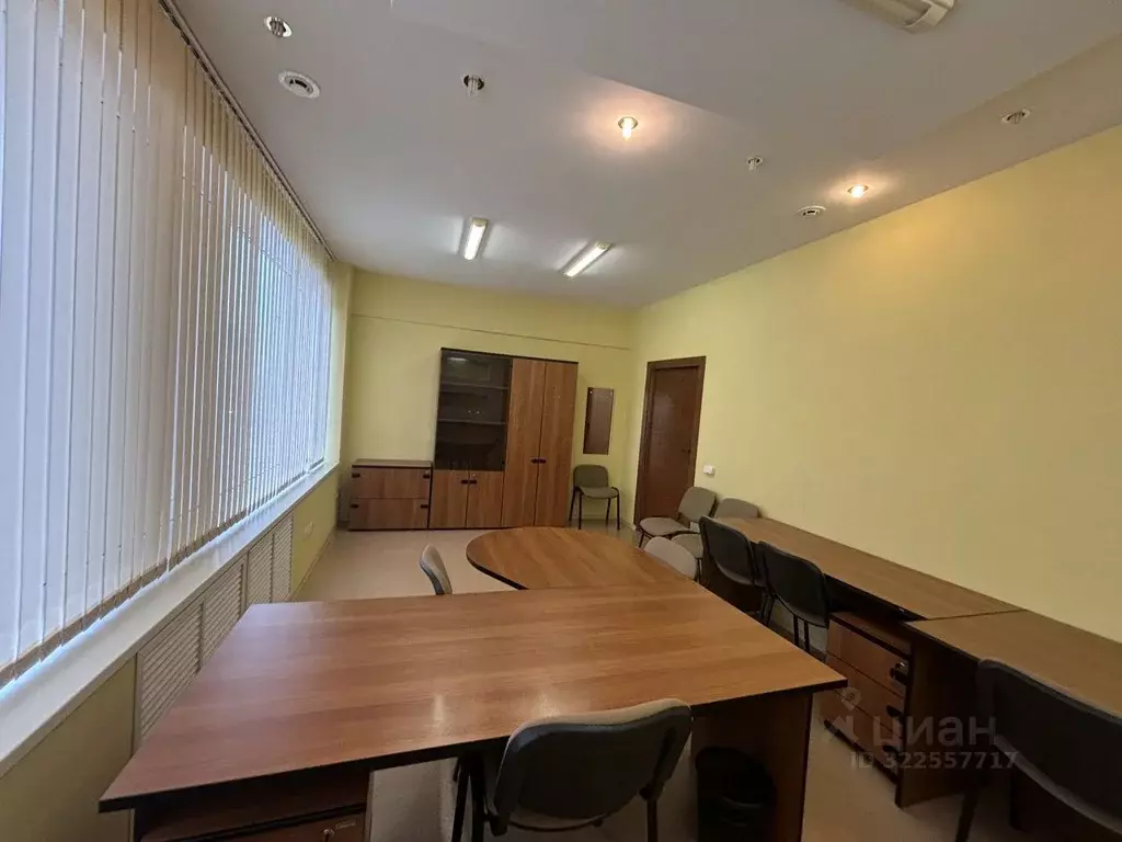 Офис в Коми, Сыктывкар ул. Ленина, 48 (13 м) - Фото 1