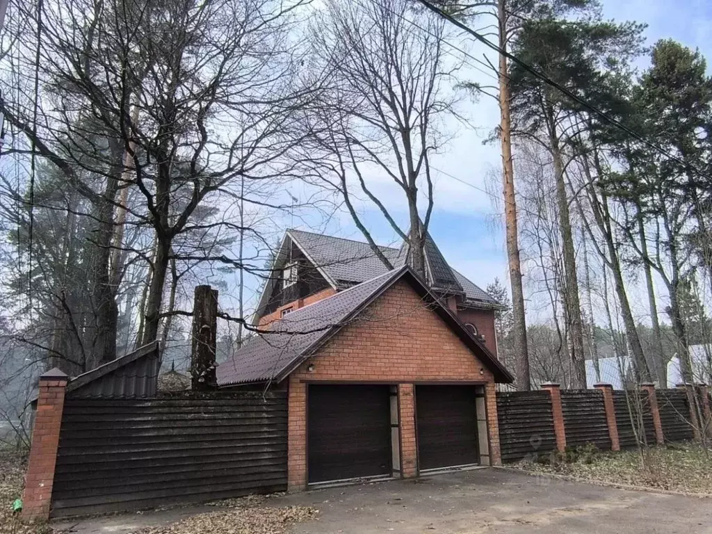 Дом в Московская область, Одинцовский городской округ, с. Жаворонки ... - Фото 1