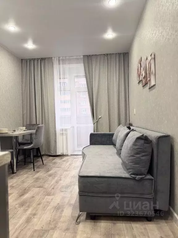 1-к кв. Амурская область, Благовещенск Октябрьская ул., 197 (40.0 м) - Фото 1