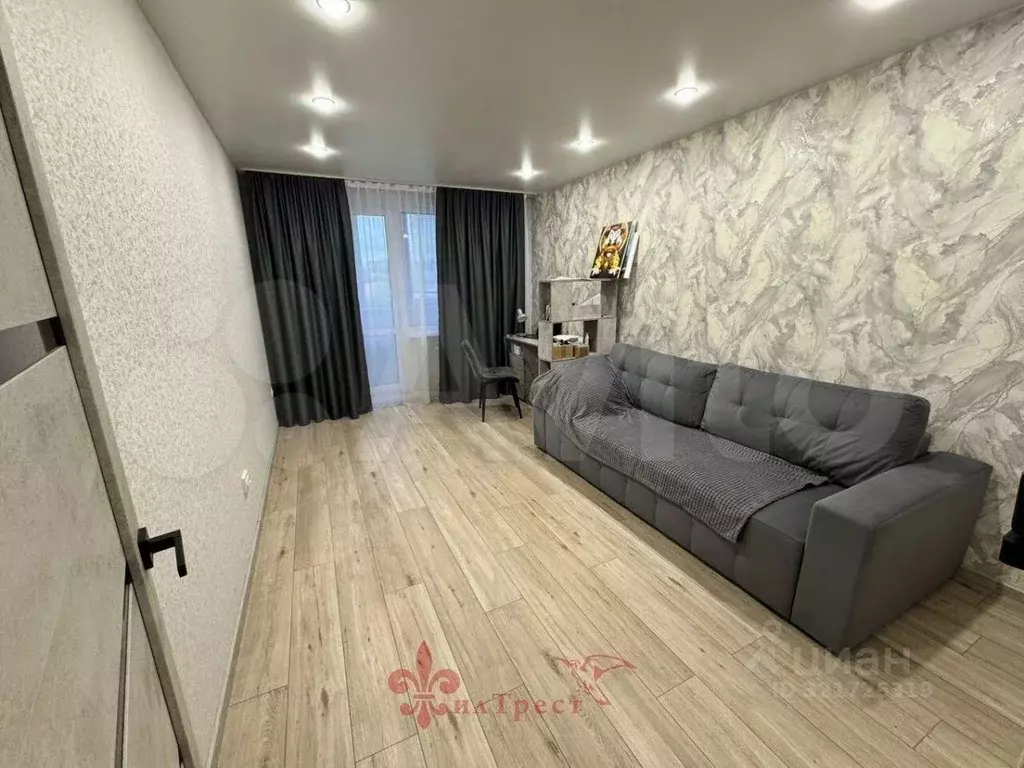 3-к кв. Белгородская область, Белгородский район, Поселок Октябрьский ... - Фото 0