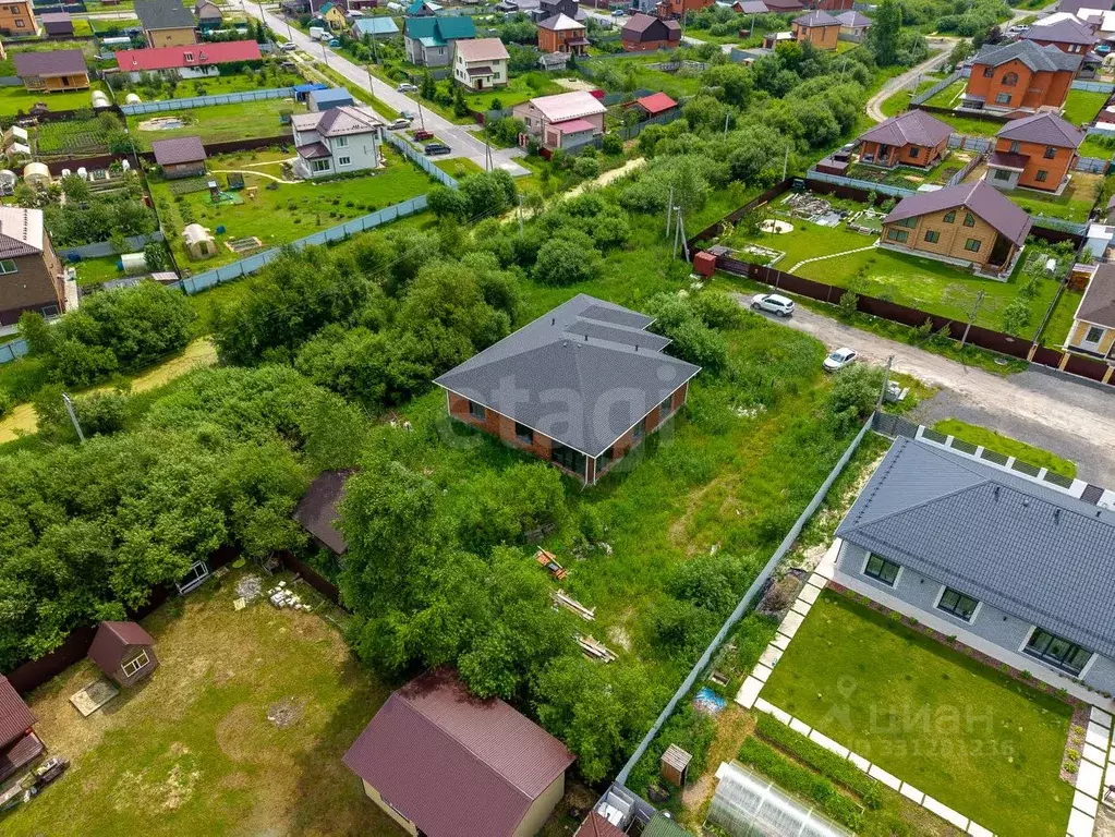 Дом в Тюменская область, Тюмень ул. Заповедная (204 м) - Фото 1