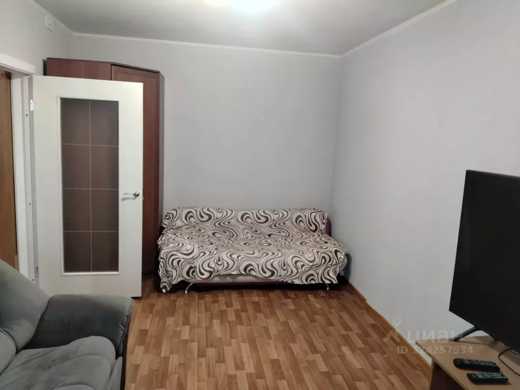 1-к кв. Курская область, Курск просп. Вячеслава Клыкова, 7 (37.0 м) - Фото 2