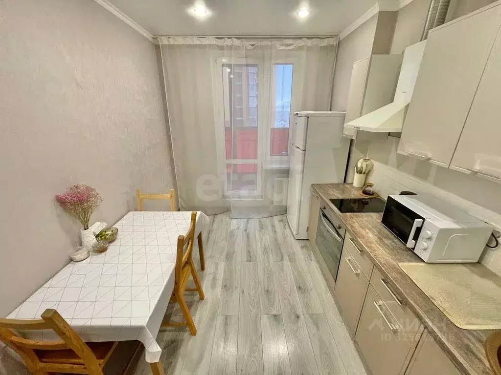 1-к кв. Татарстан, Казань ул. Аметьевская магистраль, 16к4 (37.8 м) - Фото 1