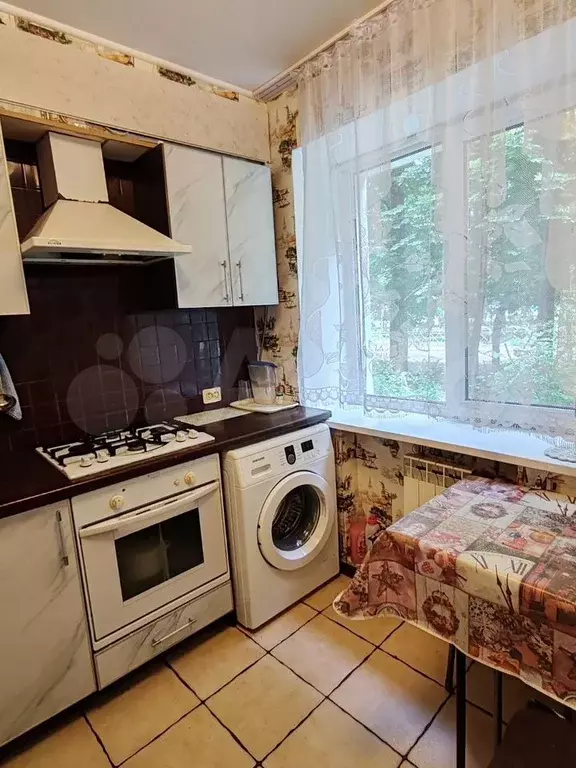 2-к. квартира, 41 м, 1/5 эт. - Фото 1