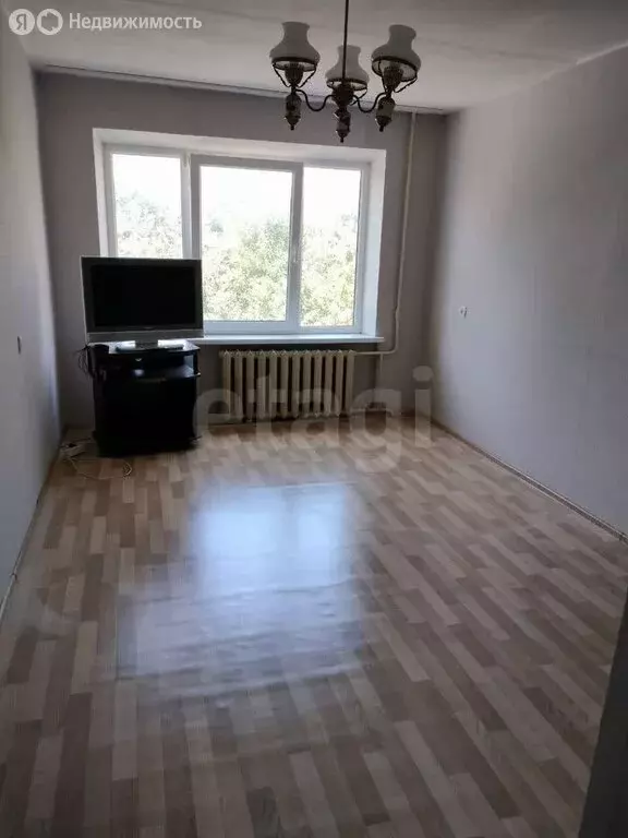 3-комнатная квартира: Калининград, Коммунистическая улица, 41 (52 м) - Фото 1