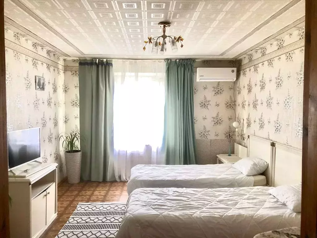 2-к кв. Краснодарский край, Темрюк ул. Шопена, 106 (65.0 м) - Фото 0