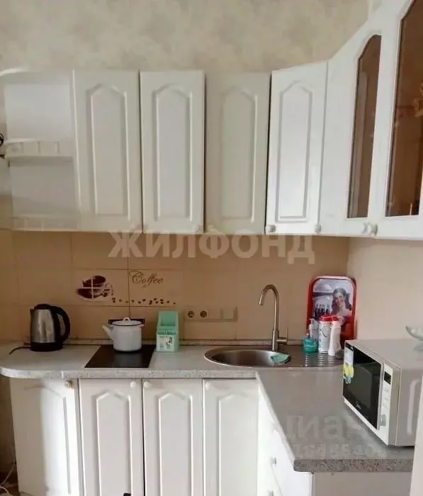 2-к кв. Омская область, Омск ул. Ватутина, 18 (57.0 м) - Фото 0