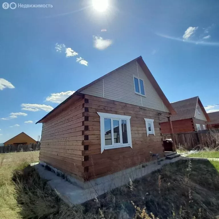 Дом в село Урик, Вишнёвая улица (64 м) - Фото 1
