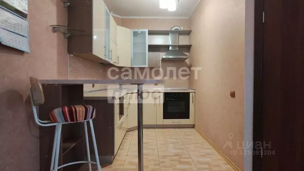 3-к кв. Свердловская область, Екатеринбург ул. Черняховского, 43 (80.0 ... - Фото 2