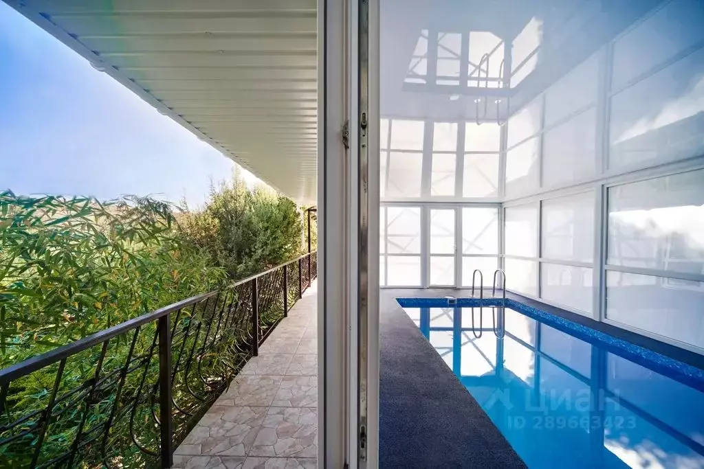 Дом в Крым, Бахчисарайский район, Тенистовское с/пос, с. Айвовое ул. ... - Фото 2