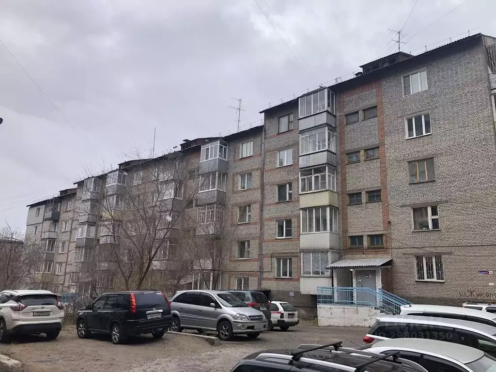3-к кв. Бурятия, Улан-Удэ ул. Жуковского, 21 (77.0 м) - Фото 1