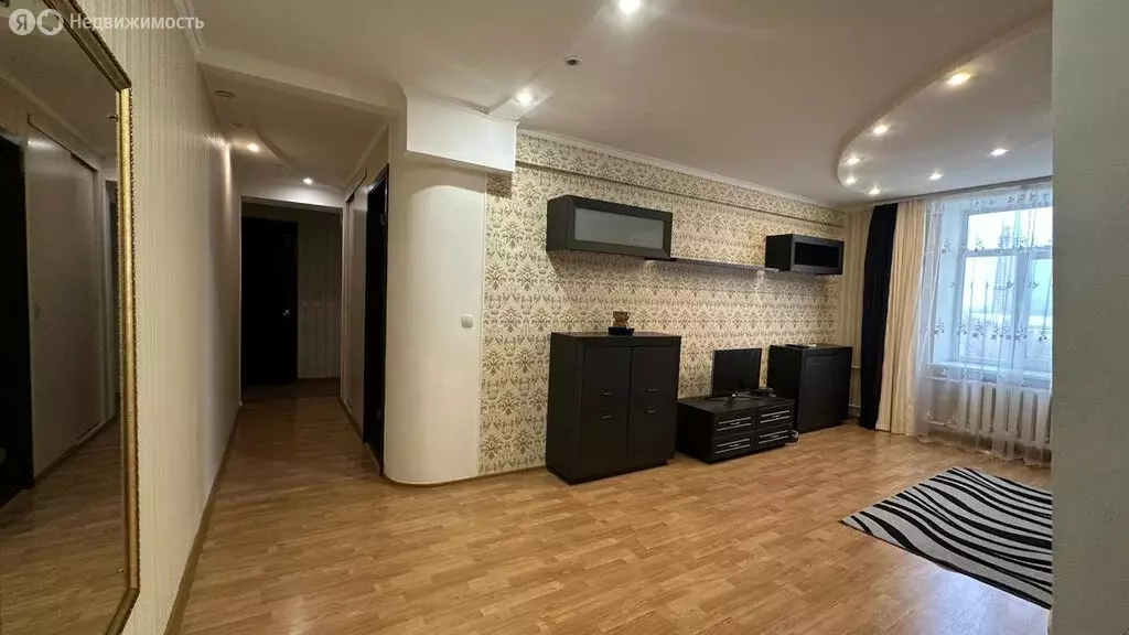 3-комнатная квартира: Октябрьский, проспект Ленина, 11 (81 м) - Фото 1