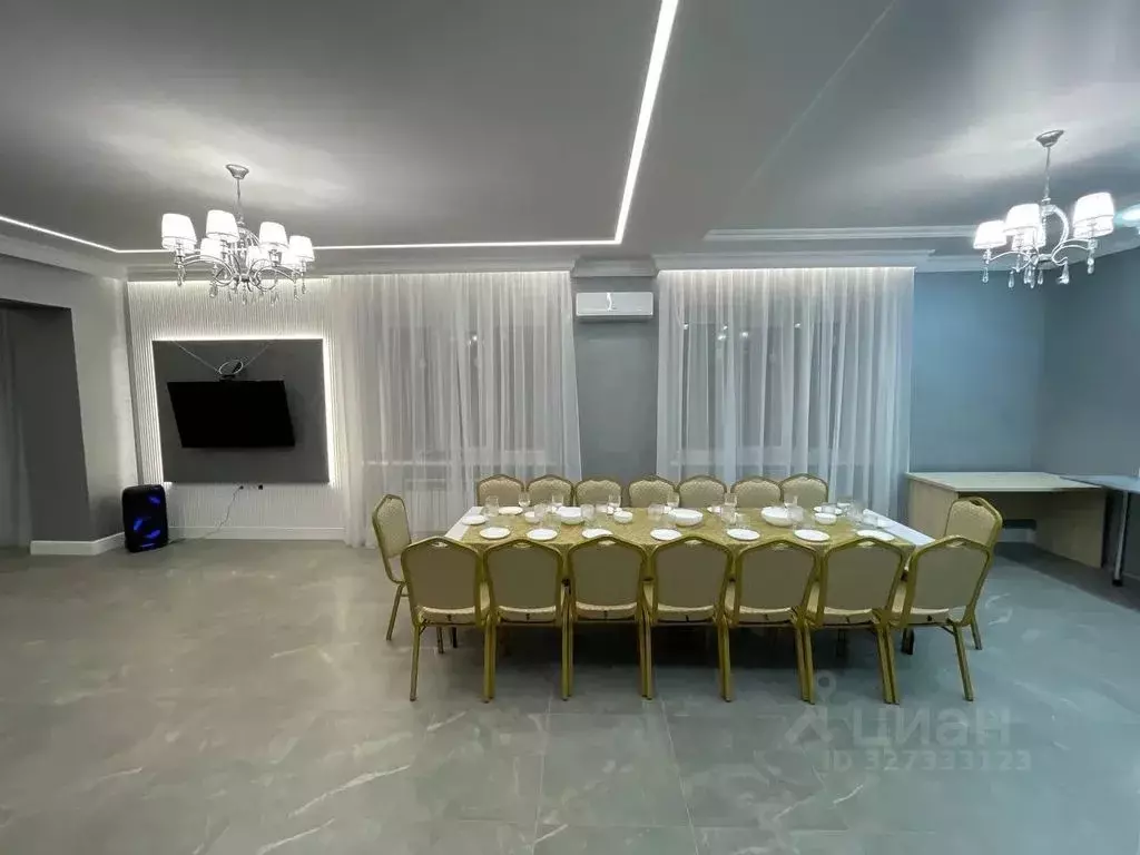 Дом в Тюменская область, Тюмень Три Сосны мкр, ул. Липовая, 9 (200 м) - Фото 2