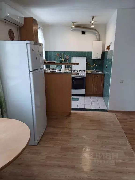 2-к кв. Волгоградская область, Волгоград ул. Рокоссовского, 32 (43.9 ... - Фото 2