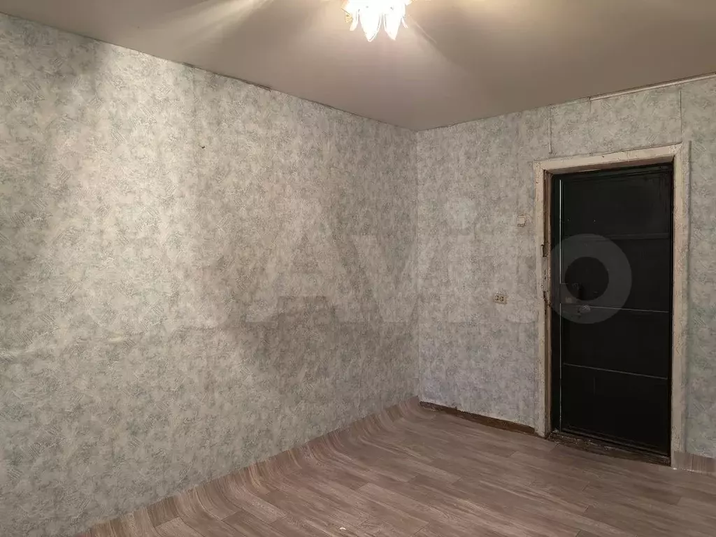 Комната 12,7 м в 5-к., 1/5 эт. - Фото 1
