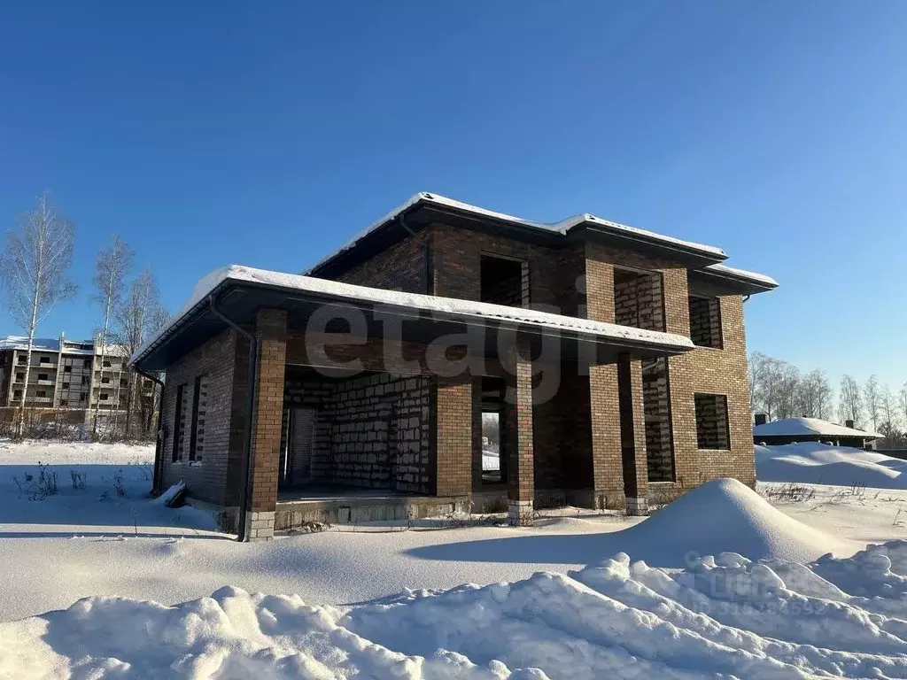 Дом в Брянская область, Брянский район, пос. Мичуринский  (232 м) - Фото 1