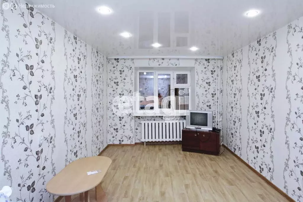 3-комнатная квартира: Ялуторовск, улица Ворошилова, 53 (63.9 м) - Фото 0