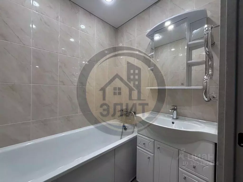 2-к кв. Белгородская область, Старый Оскол Солнечный мкр, 6А (52.0 м) - Фото 2