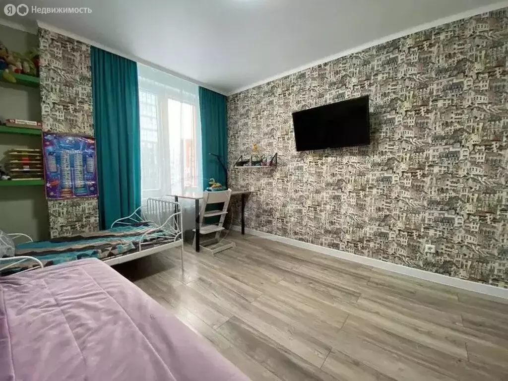 3-комнатная квартира: Тюмень, улица Николая Никитина, 4 (70 м) - Фото 1