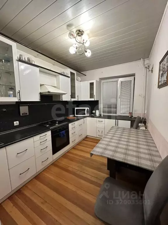 3-к кв. Коми, Сыктывкар ул. Горького, 13 (74.2 м) - Фото 2