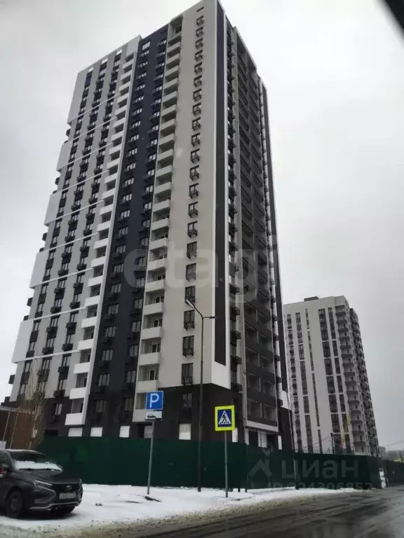 Студия Тюменская область, Тюмень ул. Республики, 204к19 (21.5 м) - Фото 1